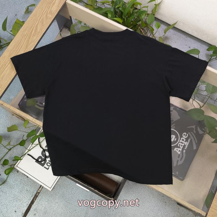 PRADA相性の良い 新作在庫希少 今季重宝するブランド スーパー コピー 店舗半袖Tシャツ_0_4