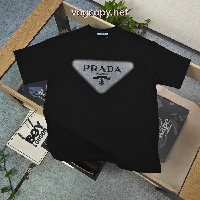 半袖Tシャツプラダブランド コピー 専門店今年流行 限定激安 2026 話題の新作到着_0_3