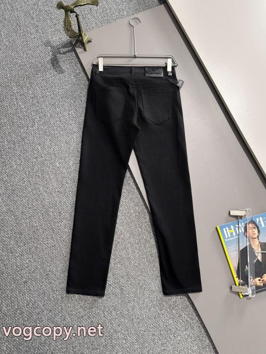 完売必須限定SALE 大人気 完売前に 大人っぼいスーパー コピーFENDIジーンズ_0_2