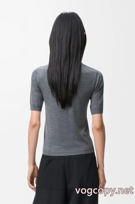 デザイン性の高い 日常使い 期間限定激安LOEWE半袖Tシャツブランド 偽物 激安 通販_0_5