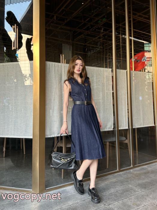 ワンピース人気新作 激安限定 新作/送料込 注目される偽 ブランド 販売PRADA_0_2