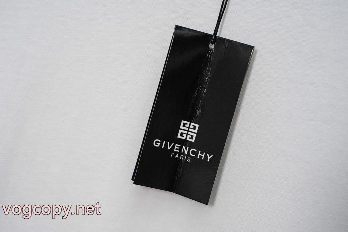 ブランド 品 スーパー コピーGIVENCHY雑誌掲載 2026fw トレンド 先取り半袖Tシャツ_0_1
