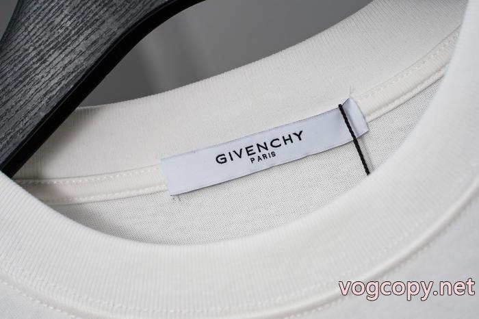 ブランド 品 スーパー コピーGIVENCHY雑誌掲載 2026fw トレンド 先取り半袖Tシャツ_0_2
