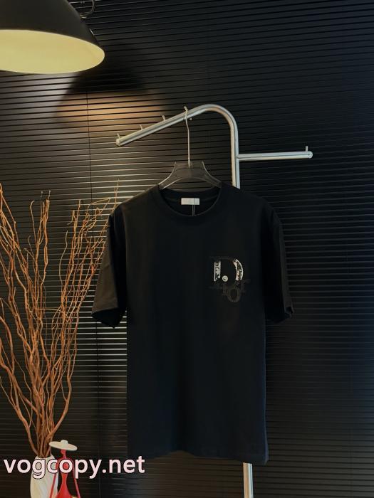 2026限定 男女兼用に人気 ハイグレード NEW大変素敵Dior半袖Tシャツブランド 偽物 激安_0_4