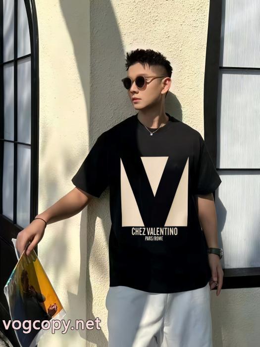VALENTINO半袖Tシャツ2026新作新品 最終セール 抜け感や着心地重視コピー 品 販売_0_2