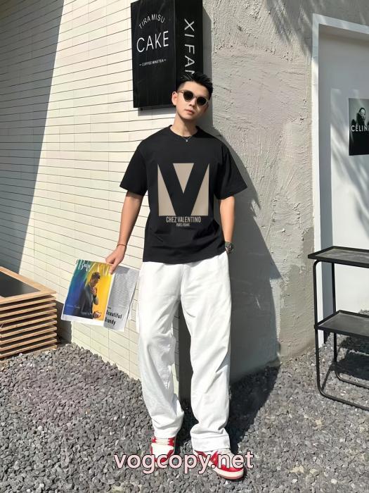 VALENTINO半袖Tシャツ2026新作新品 最終セール 抜け感や着心地重視コピー 品 販売_0_4