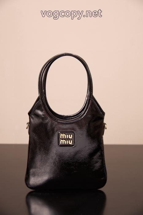 バッグ超人気デザイン 人気商品登場 魅力をプラスMIUMIUブランド レプリカ.._0_1