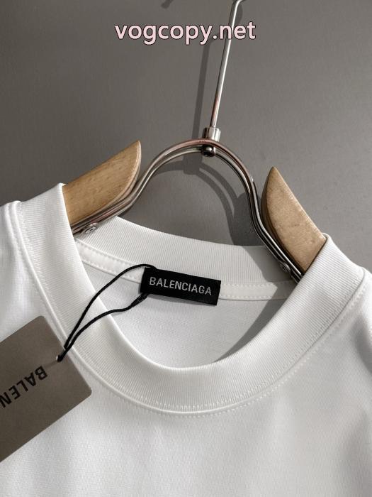 BALENCIAGAクリスマス人気商品 新着品 新作限定華やかキュート半袖Tシャツ 2026スーパーコピー_0_0