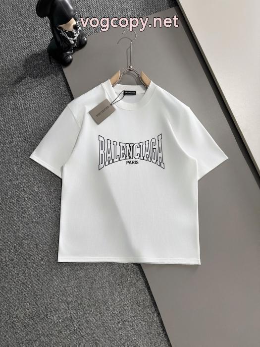 BALENCIAGAクリスマス人気商品 新着品 新作限定華やかキュート半袖Tシャツ 2026スーパーコピー_0_3