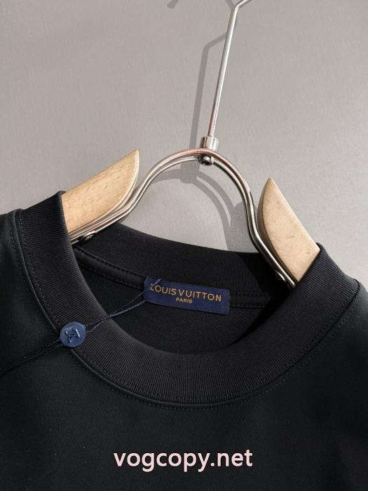 半袖TシャツLOUIS VUITTON2026の流行りの新品 今季話題の一級品 新作愛用セレブ多数ブランド コピー 通販_0_1