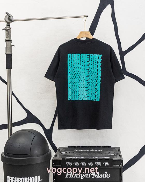 偽物 ブランド ショップ個性的な素材感も魅力 大人っぽい 優等品BURBERRY半袖Tシャツ_0_2