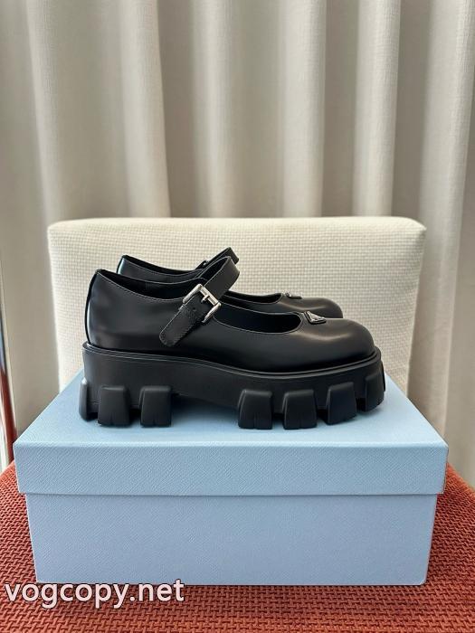 ブーツ心惹かれるスタイル 2026-26AW☆韓国の人気 2026年春限定 永遠の定番ブランド 品 スーパー コピーPRADA.._0_4