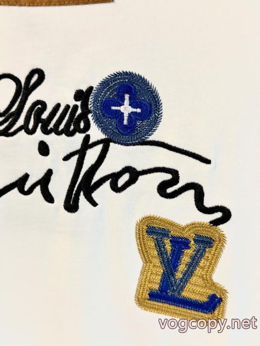高級素材 秀逸アイテム 人気が再燃！LOUIS VUITTONコピー ブランド 通販 安心半袖Tシャツ_0_1