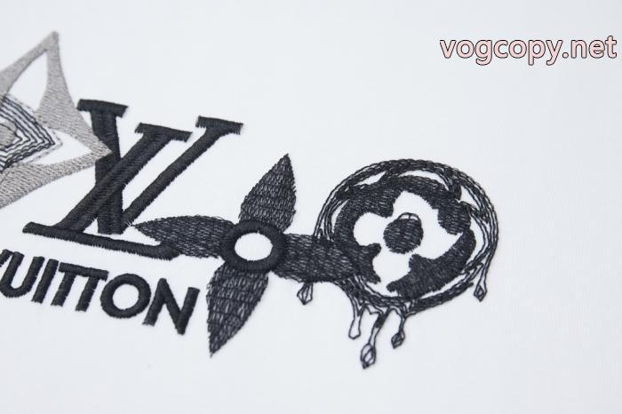偽物 ブランド新作で希少 清潔感のある肌見せ セレブ愛用　26新作LOUIS VUITTON半袖Tシャツ_0_3