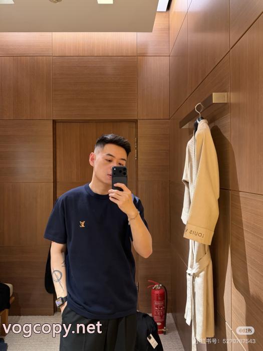 LOUIS VUITTON偽 ブランド 通販最新トレンドファッション新着 軽くて使いやすい 魅力をプラス半袖Tシャツ_1_6