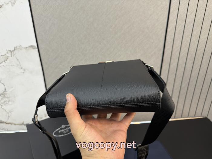 PRADAメンズバッグ正規品保証 個性的！ 売り切れ必須スーパー コピー ブランド 通販_0_0