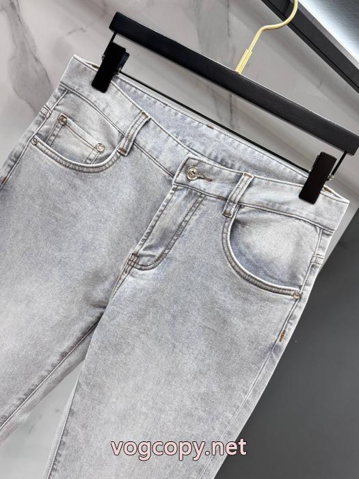 ブランド コピー 着払いジーンズ格好良い人気定番 超あたたかい オシャレな雰囲気ARMANI._0_3