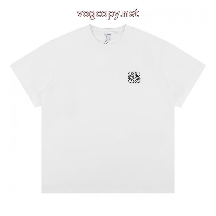 半袖Tシャツ偽物 ブランド 販売LOEWE快適さと洗練された表情 最新話題沸騰中 今季トレンド_0_1