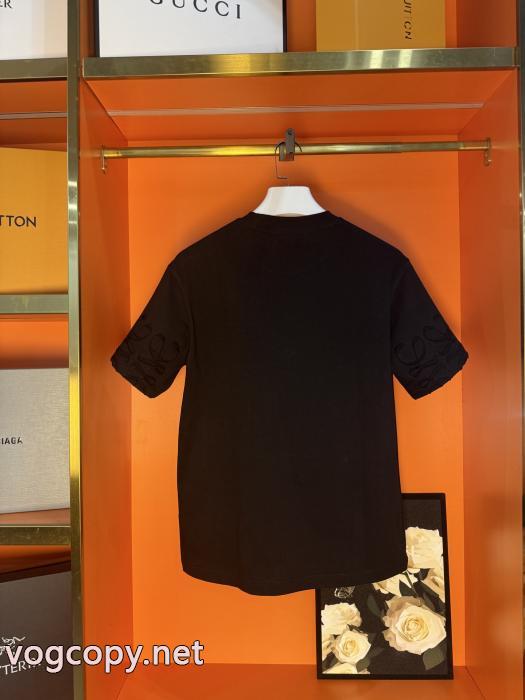 軽量で大容量 HOT品質保証 大人の個性を。 LOEWE半袖Tシャツスーパー コピー 通販 優良_0_3