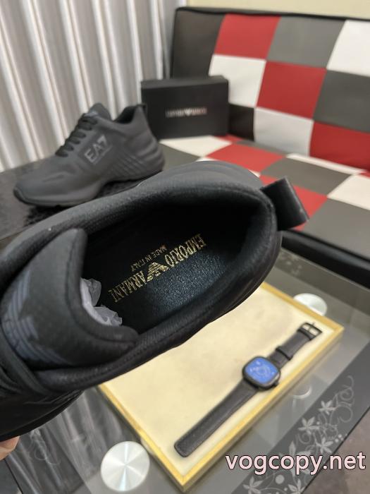 人気上昇中 着るだけオシャレ上級者 最新で男性にもお勧めブランド コピー s 級スニーカーARMANI.._0_4