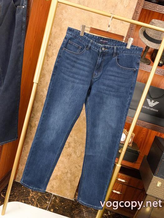 ARMANIブランド ジーンズモデル大絶賛♪  送料無料 抜群な新鮮度ブランド 偽物 通販.._0_2