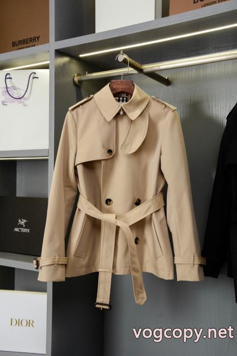 BURBERRY軽くて着心地がいい SALE! 注目度の高いジャケッブランド レプリカ.._0_1