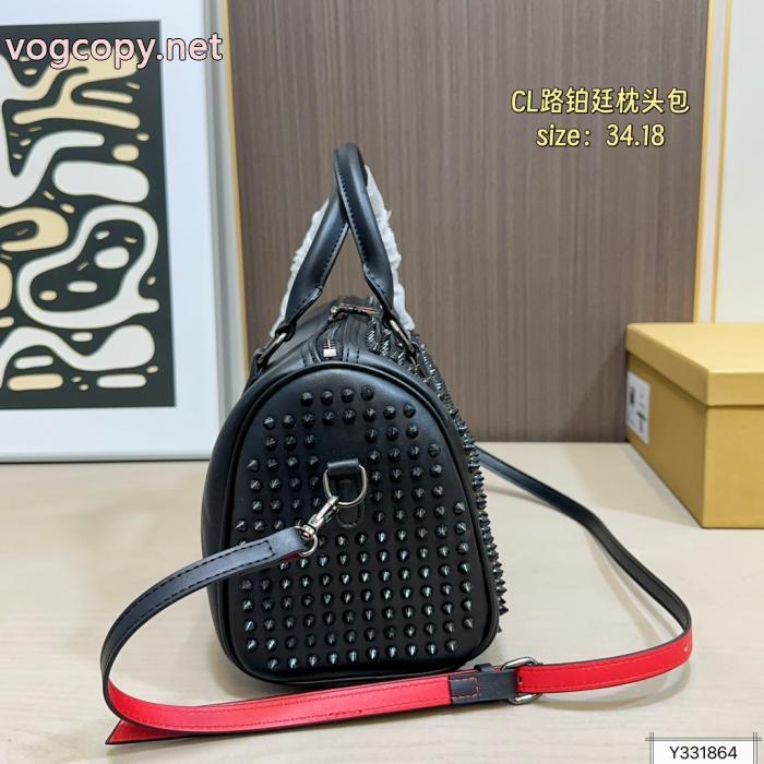 ブランド 偽物バッグ今年の2026コーデに活躍する トレンドの最先端に 大人気コラボ商品Christian Louboutin_0_4
