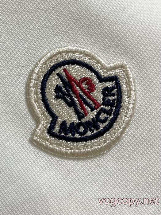 2026ブランドコピー気分が上がる憧れブランド 2026新発売 数量限定安い半袖TシャツMONCLER_0_2