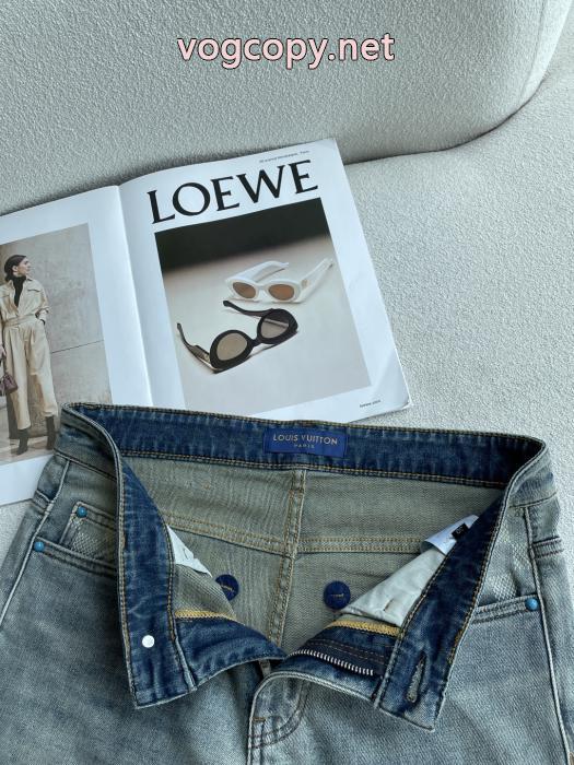 コピー ブランドロングシーズン愛用頂ける 今年もトレンド 年末年始売切必至LOUIS VUITTON&nbsp;&nbsp;&nbsp;&nbsp;ブランド ジーンズ._0_5
