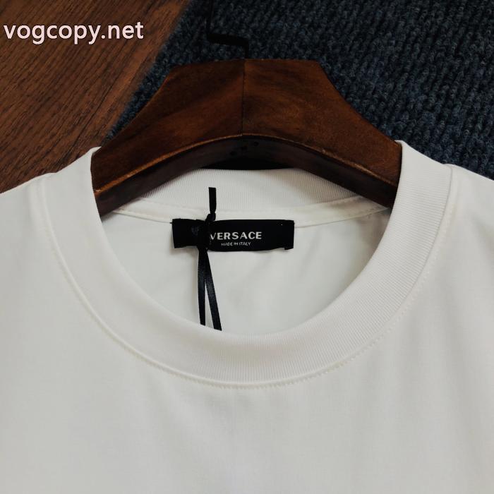 半袖Tシャツ完売品！ 販売記念価格 最安値挑戦中ヴェルサーチ通販 ブランド_0_0