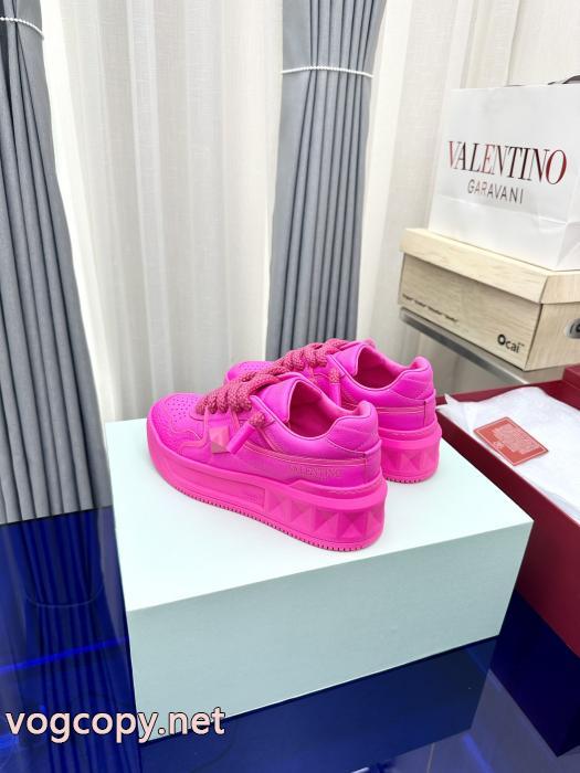 スニーカーブランド 通販店VALENTINOトップトレンド2026 軽やかな素材感 在庫品.._0_5