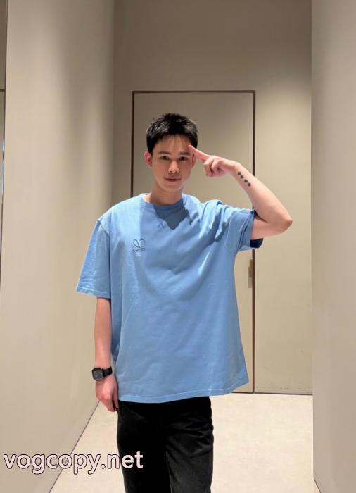 激安 ブランド 通販半袖Tシャツ絶対欲しい新作 必見素敵お上品 今年人気アイテムLOEWE_0_1