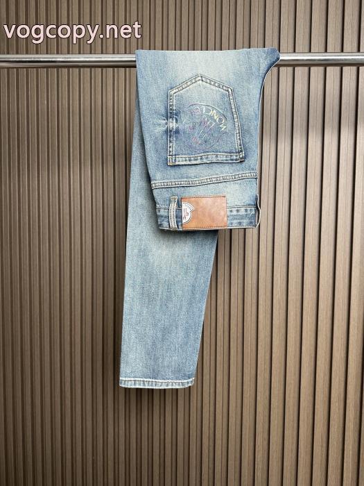 スーパー コピー メンズブランド ジーンズ幅広い層におすすめ 安定感があり ファッション度アップモンクレール.._0_1