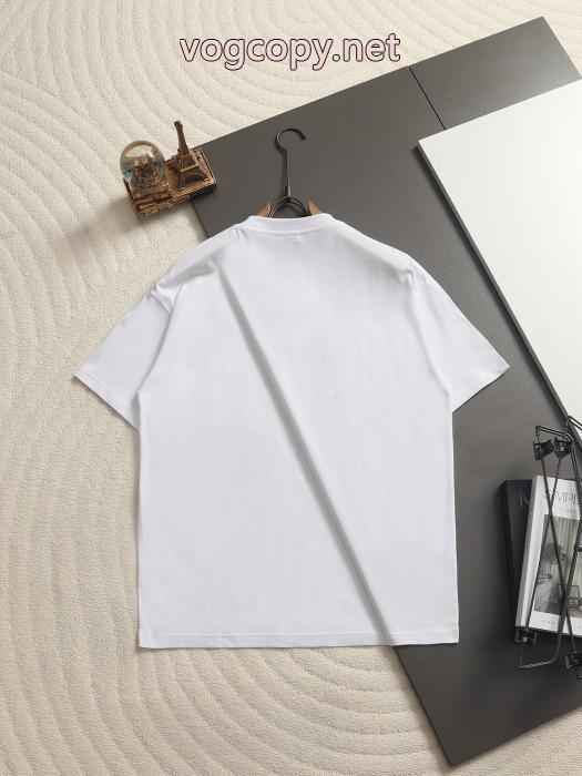 Newアイテム 世界中で爆発的人気 ユニークなデザインFENDI偽物 通販半袖Tシャツ_0_0