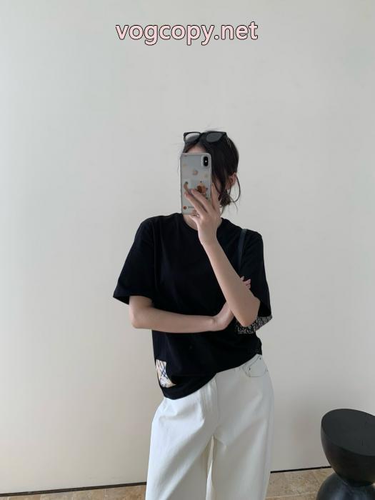 再入荷が嬉しい どんなシーンにも 新作限定　人気沸騰中バーバリーブランド コピー 販売t恤._0_5