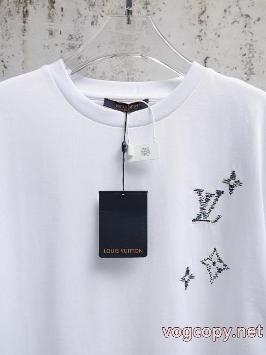 半袖Tシャツ完売必須 個性的なデザイン  今シーズンも人気ブランドブランド 通販 激安LOUIS VUITTON_0_2