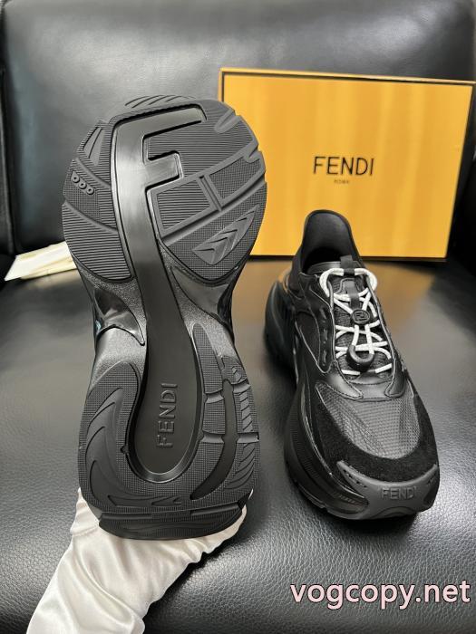 FENDI2026最新入荷 存在感が高い 最終セール偽 ブランドスニーカー_0_3