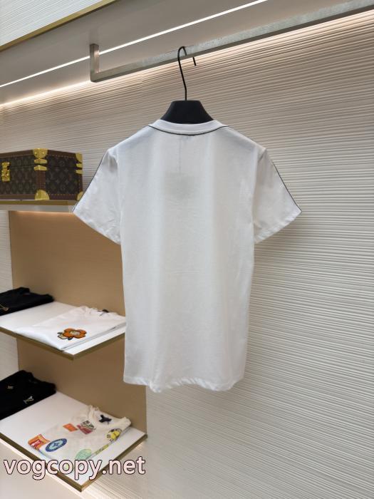 偽 ブランド 購入ロエベ最新2026 最高の贈り物 超HOT新品商品半袖Tシャツ_0_2