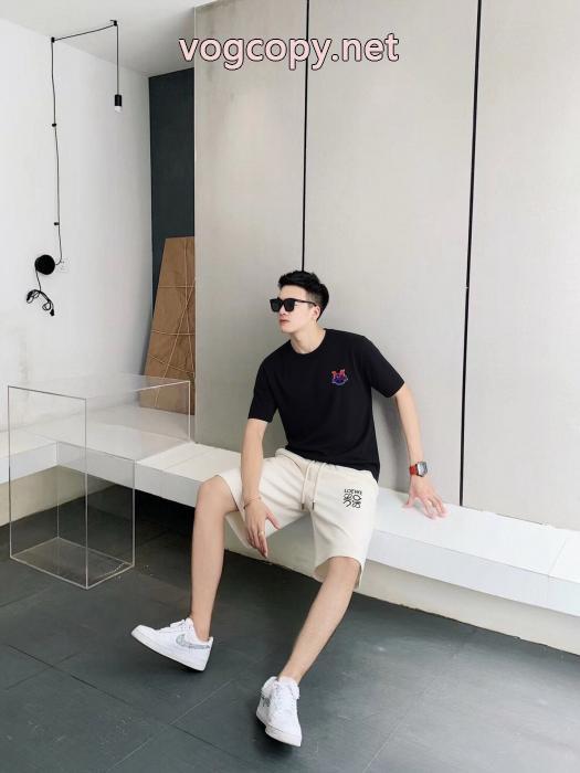 値下げ 完売確実! 定番人気商品半袖TシャツMONCLER偽物 ブランド ショップ_0_4