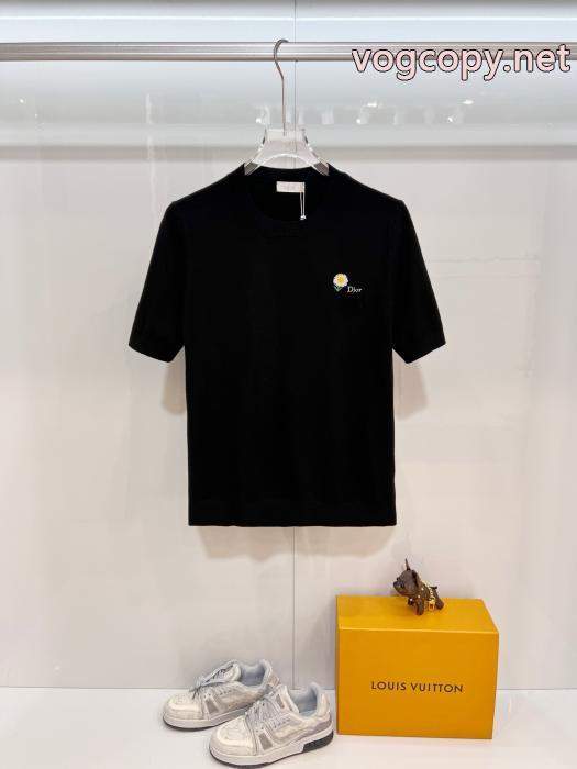 ディオール半袖Tシャツ人気新品 今年流行 気分に合わせて偽物 ブランド 販売_0_3