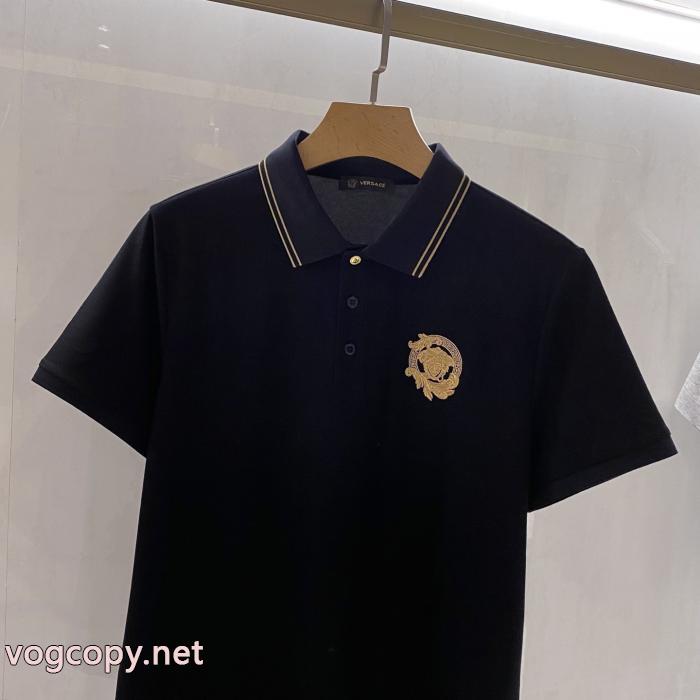 ブランド コピーファッショニスタ愛用 春夏物先行発売  2026夏に意外と人気な新作VERSACEシャツ.._0_2
