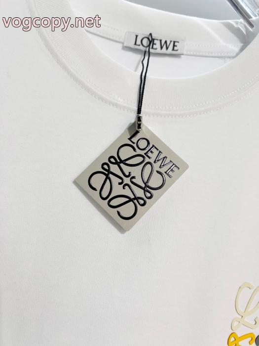 スーパー コピー最新入荷260%新品 オシャレスタイルは今季も 豊富なLOEWE半袖Tシャツ_0_1