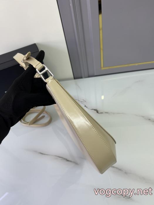 偽 ブランド 通販プラダ注目美品 海外流行 日本未入荷カラー&nbsp;&nbsp;&nbsp;&nbsp;バッグ._0_3