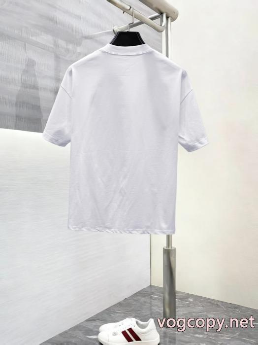 BALENCIAGA半袖Tシャツ高級感を演出する 耐久性に優れ 芸能人愛用激安 通販 ブランド_0_0