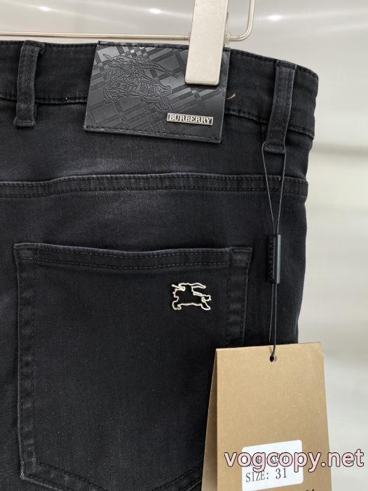 大幅値下げ 2026新着話題作 抜け感のあるコピー 商品 販売ジーンズBURBERRY_0_1