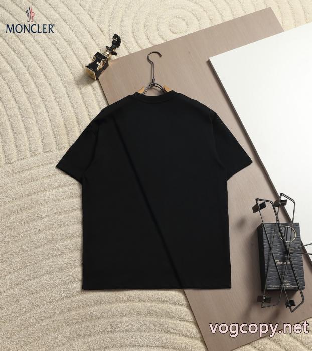 MONCLER新商品数量限定 人気高いアイテム 格好良い半袖Tシャツスーパー コピー メンズ_0_4