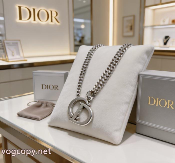 ブランド コピー ショップDior&nbsp;&nbsp;&nbsp;&nbsp;アクセサリー男女共用 数量限定大得価 季節感をプラス人気商品._0_5