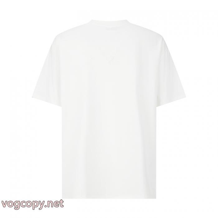 最新作入荷 今年発売 2026年激安最強セールMONCLER半袖Tシャツブランド スーパー コピー 優良_0_0