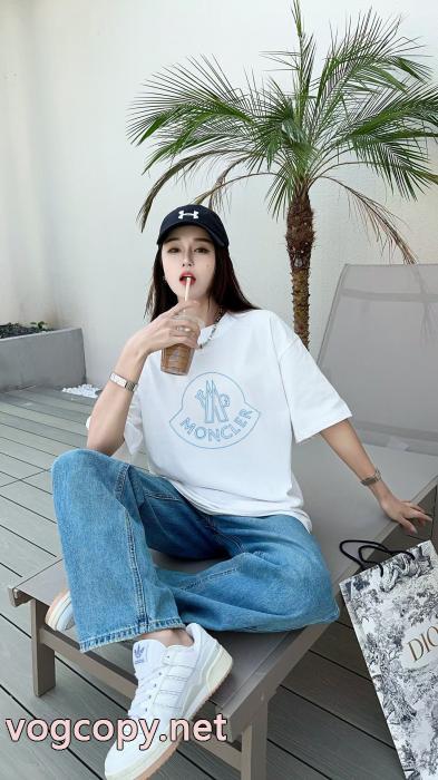 MONCLERコピー ブランド半袖TシャツSALE年末年始限定 今年も人気 流行フォルム_0_4