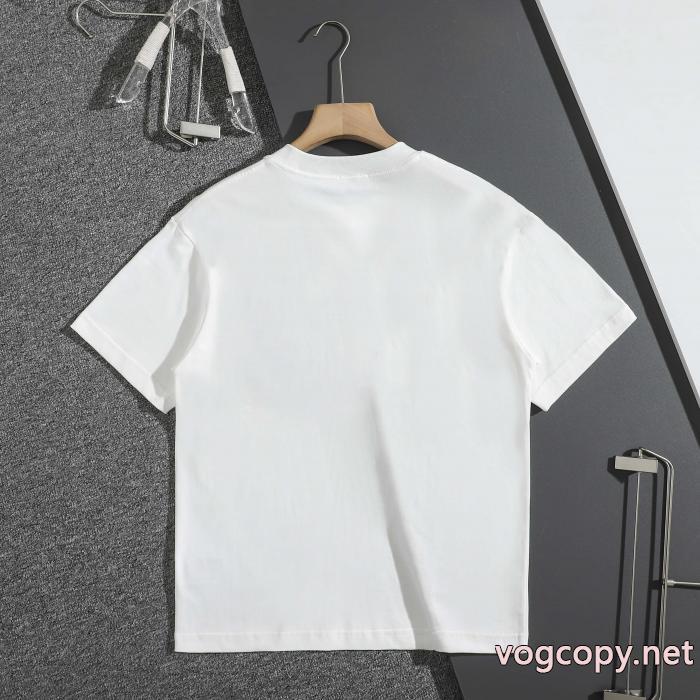 半袖Tシャツコピー 商品 ブランドBURBERRY魅力が光る 個性派  完売続出_0_0